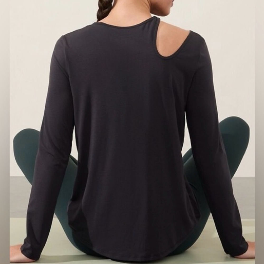 Athleta With Ease Asymmetrical Top - black - size XS